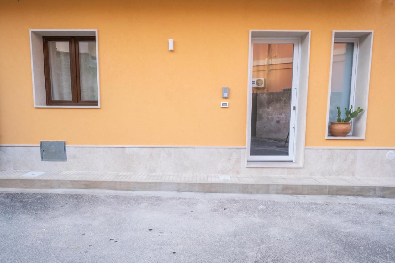 Risorgimento Apartment Avola Exterior foto